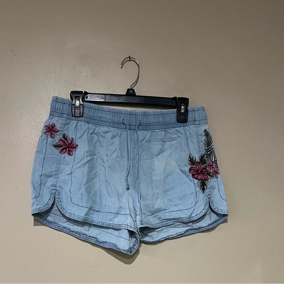 Express Medium High Rise Chambray Shorts Floral Embroidery Boho Elastic READ - Picture 1 of 5